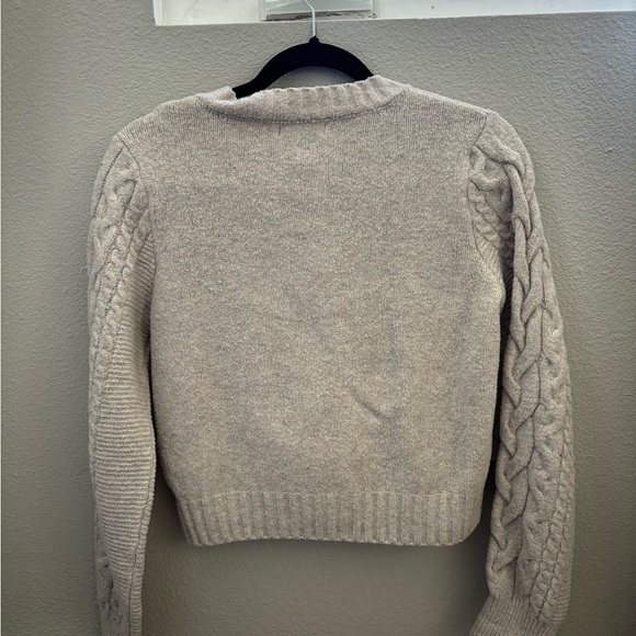 Women’s Cardigan - Picture 2 of 4